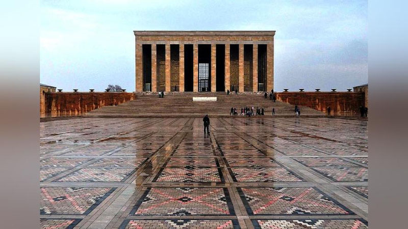 'ShAVKAT MIRZIYoEV MUSTAFO KAMOL OTATURK MAQBARASIGA GUL QO`YDI'ning rasmi