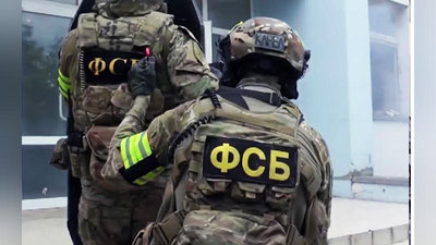 'Rossiyada migrantlarga soxta COVID-19 ma`lumotnomalarini sotayotgan guruh qo`lga olindi'ning rasmi