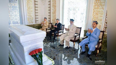 'Islom Karimov xotirasi yodga olindi'ning rasmi