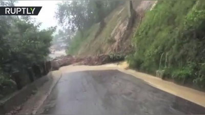 '​Бангладешдаги кўчки оқибатида ҳалок бўлганлар сони 60 нафардан ортди'ning rasmi