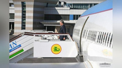 'Prezident Toshkentga qaytib keldi 'ning rasmi