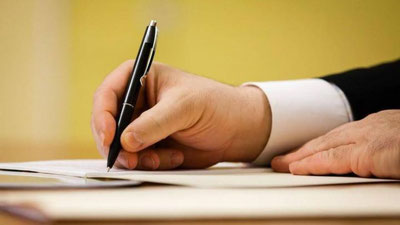 'Президент автомобиль транспортини бошқариш бўйича қарорни имзолади'ning rasmi