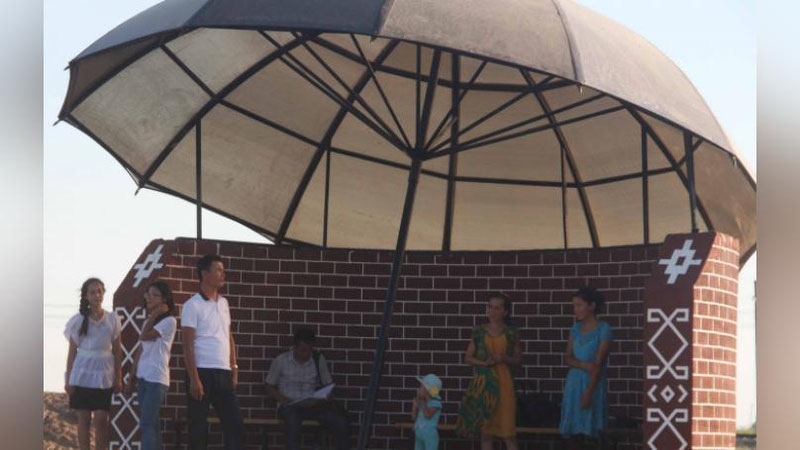 'Qoraqalpog`istonda "soyabon" bekat paydo bo`ldi (foto)'ning rasmi