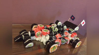 'Bokuda sushidan Formula-1 bolidi yasaldi 'ning rasmi