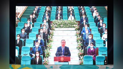 'Hokim Abdurahmonov prezidentga murojaatida 81 marta "muhtaram" so`zini ishlatgan'ning rasmi