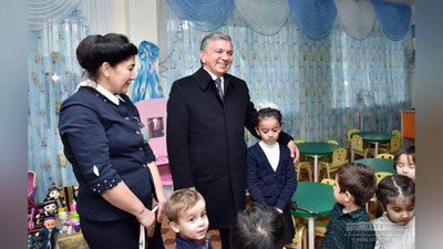 'Шавкат Мирзиёев Бухоро шаҳридаги 54-мактабгача таълим муассасасида бўлди'ning rasmi