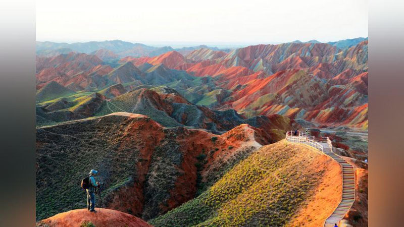 'Xitoydagi rangli tog`lar (foto)'ning rasmi