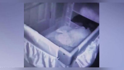 'Arvoh bolakayni kechasi bilan kuzatib chiqdi (Video)'ning rasmi