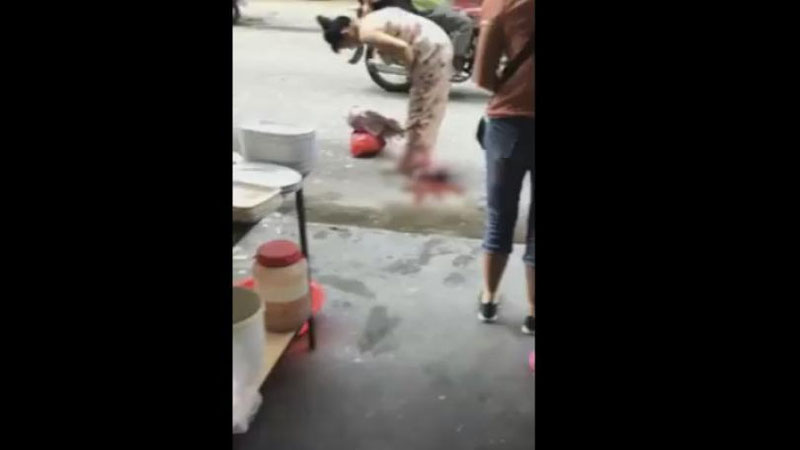 '​XITOYLIK XOMILADOR AYoL KO`ChADA FARZAND DUNYoGA KELTIRDI VA XARID QILIShDA DAVOM ETDI (Video)'ning rasmi