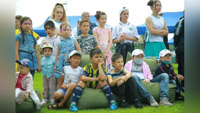 Изрображение 'Клуб "Пахтакор" организовал праздник для детей на стадионе "Жар" (фото)'