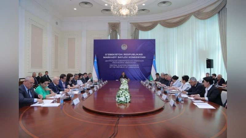 'O`zbekiston Respublikasi Prezidentligiga nomzodlarning ishonchli vakillarini ro`yxatga olindi'ning rasmi