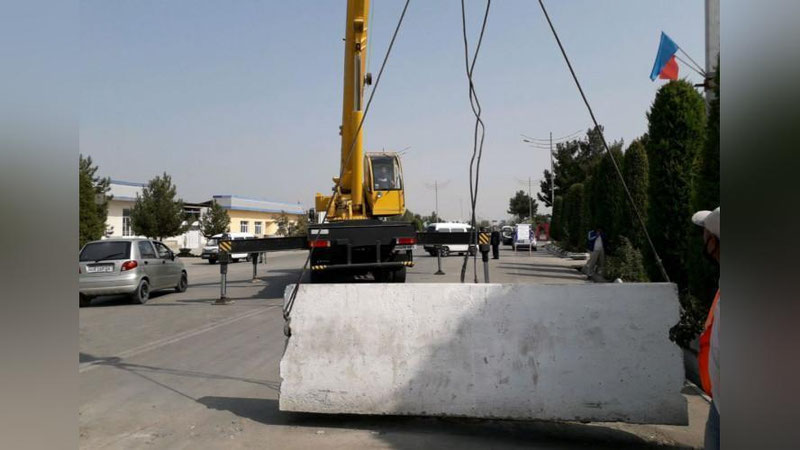'Bugundan Quvadagi beton to`siqlar olib tashlandi'ning rasmi