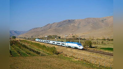 'Sirdaryoda o`spirinlar temir yo`l iziga tosh qo`yishdi(foto)'ning rasmi