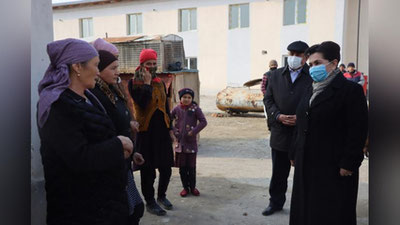 'Senat raisi Mirzaobod va Oqoltin tumanlaridagi xonadonlarda bo`ldi (foto)'ning rasmi