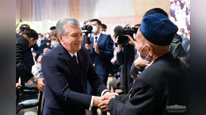 'Prezident farmoni:  O`zbekistonda urush qatnashchilarining pensiya miqdori oshirildi'ning rasmi