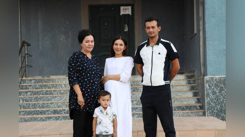 'Shavkat Mirziyoev uy sovg`a qilgan psixolog qiz prezidentga minnatdorchilik xati yo`lladi'ning rasmi