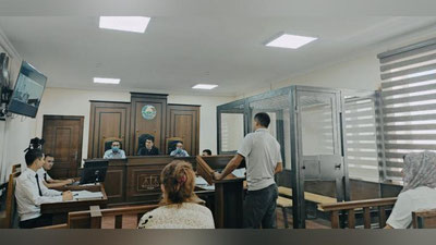 'O`z otasi va uning rafiqasini o`ldirgan chustlik farzandga sud xukmi o`qildi'ning rasmi