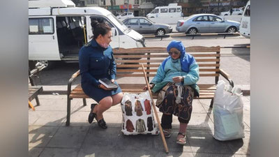 'Fuqarolar murojaati bilan Toshkent ko`chalarida tunab yurgan ayol uyli bo`ldi'ning rasmi