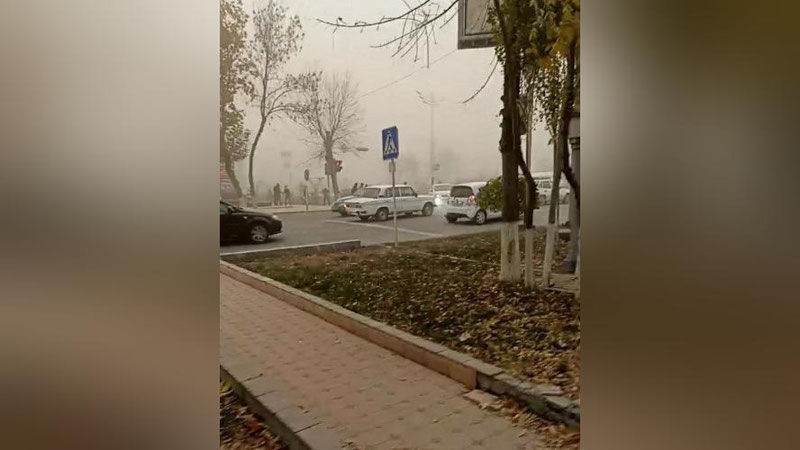 'Chang belgilangan miqdorlardan 5 barobarga oshgan - "O`zgidromet" kuzatilgan noodatiy bo`ron bo`yicha ma`lumot berdi'ning rasmi