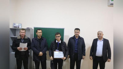 '"Бир миллион дастурчи" ғолиби эски ноутбук олганини айтмоқда.  Ҳокимлик эса...'ning rasmi