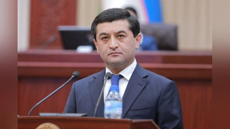 'Xalq ta`limi vaziri ota-onalar va o`qituvchilarga murojaat bilan chiqdi'ning rasmi