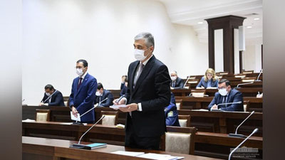 'Импорт қилинадиган ускуналар ва техникаларга божхона божлари бекор қилинади'ning rasmi