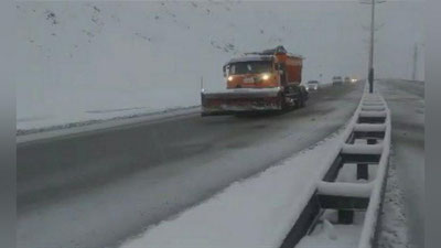 '"Қамчиқ" довонида кучли қор ёғмоқда'ning rasmi