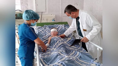 Изрображение 'На Чиланзаре автобус сбил двух пешеходов: 5-летний ребенок выжил, но получил тяжелые травмы'