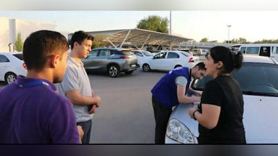 '2 фарзанди билан Россияда қийин аҳволда қолиб кетган она ватанига қайтарилди'ning rasmi