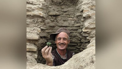 'Buxoro Shahristonidan qadimiy noyob devoriy surat va buyumlar topildi'ning rasmi