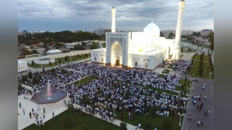 'Hayit namozi o`qiladigan vaqt e`lon qilindi'ning rasmi