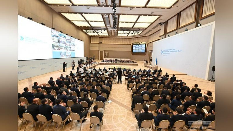 '2023 yildan kichikdan o`rta biznesga o`tgan korxonalar ikki yil davomida foyda solig`ining faqat 50 foizini to`laydi'ning rasmi