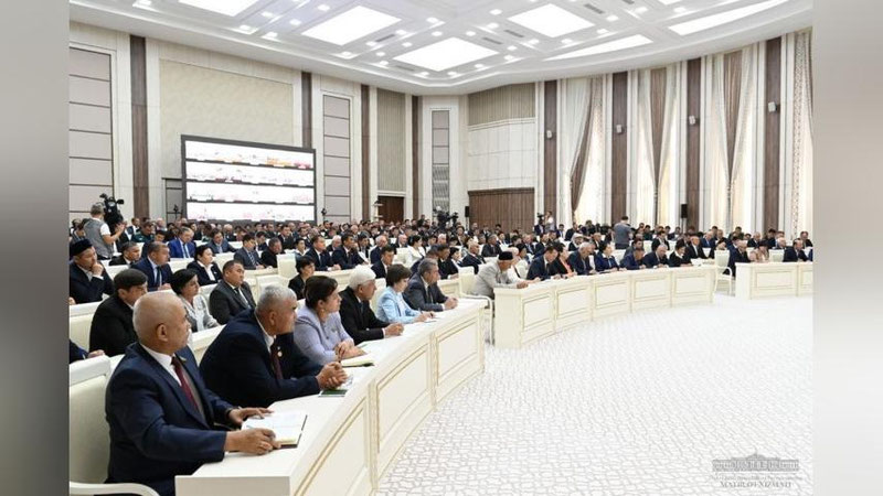 '15 sentyabrdan boshlab Qoraqalpog`iston uchun pensiya va nafaqa oluvchilar, nogironligi bo`lgan shaxslarga temir yo`l va avia chiptalar sotib olish uchun 50 foizlik imtiyozni tiklash'ning rasmi