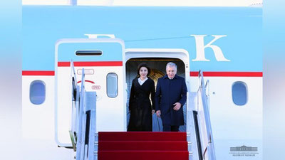 'Mirziyoev Vengriyaga etib bordi'ning rasmi