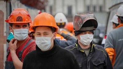 'Migrasiya agentligi Rossiyadagi muhojirlarni ogohlantirmoqda'ning rasmi