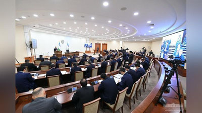 'Prezident boshchiligidagi videoselektor yig`ilishida sanoat zonalari infratuzilmasiga bu yilda 1,2 trillion so`m ajratilganligi aytildi'ning rasmi