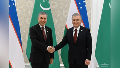 'Shavkat Mirziyoev Samarqandda Gurbanguli Berdimuhamedov bilan uchrashdi'ning rasmi