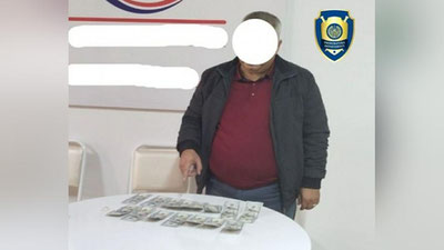 '“Olmaliq kon metallurgiya kombinati”ga ishga kiritib qo`yishni va`da qilgan fuqaro qo`lga olindi'ning rasmi