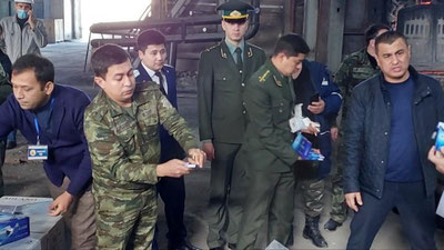 'Bojxonachilar tomonidan ushlab qolingan 34,2 ming quti tamaki mahsulotlari yo`q qilindi'ning rasmi