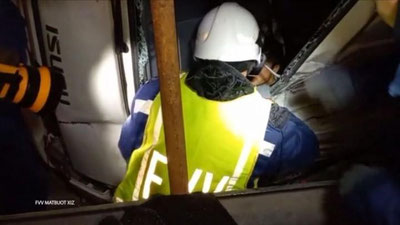 'Qamchiq dovonida Isuzu ag`larilib, haydovchi mashina ichida qisilib qolgan (video)'ning rasmi