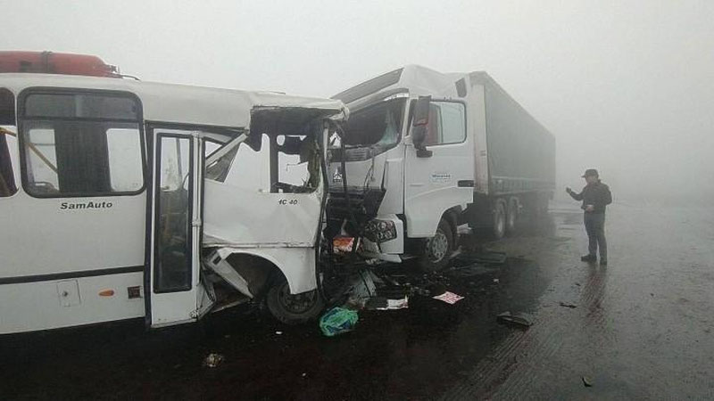 'Andijonda avtobus va yuk mashinasi ishtirokidagi ayanchli YTH yuzasidan jinoyat ishi qo`zg`atildi'ning rasmi