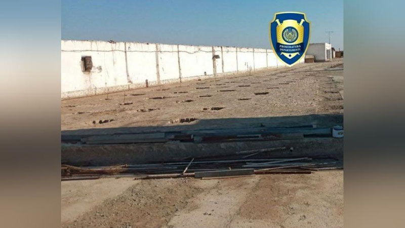 'Yangibozorda MChJ rahbari bank garovga olgan issiqxonani buzib tashladi'ning rasmi