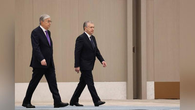 'Qozog`iston Prezidentini tantanali kutib olish marosimi bo`ldi (foto)'ning rasmi