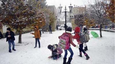 'Sovuq ob-havo Tojikistonga ham o`z ta`siri o`tkazdi: qo`shni mamlakat ta`lim muassasalaridagi qishki ta`til vaqti ma`lum muddatga uzaytirildi'ning rasmi