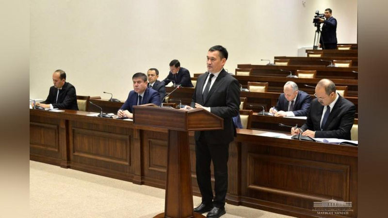 'Viloyatlar hokimlari va Transport vazirligiga aytilgan topshiriqlarni bajarish uchun bir oy muddat berildi'ning rasmi