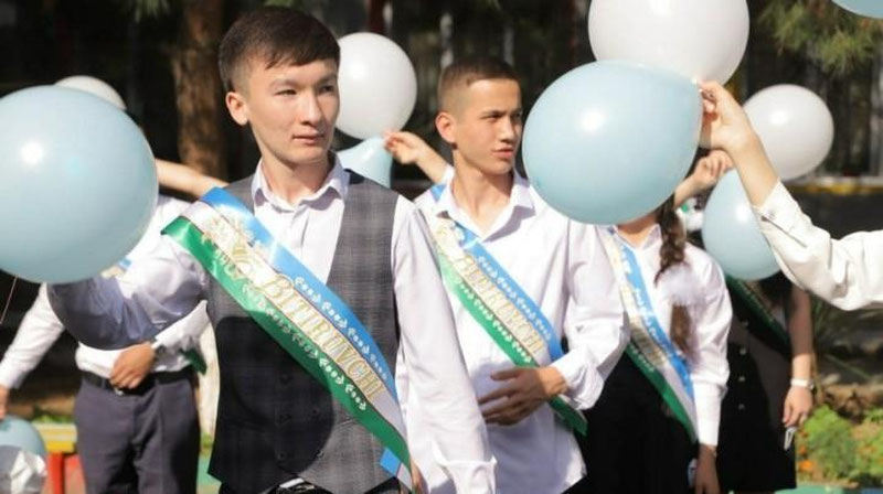 '2022 yilda maktab bitiruvchilarining 50 foizi hech qanday kasb-hunarsiz mehnat bozoriga kirib keldi'ning rasmi