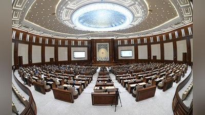 'Сенатнинг 37-ялпи мажлиси 2 март куни бўлиб ўтади'ning rasmi