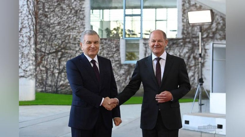 'Prezident Shavkat Mirziyoev Germaniya kansleri Olaf Shols bilan uchrashdi'ning rasmi