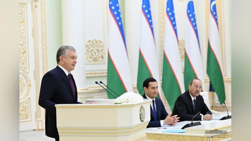 'Yangilangan Konstitusiyamizda davlatning ijtimoiy majburiyatlari 3 barobar ko`paytirilayotgani ma`lum qilindi'ning rasmi