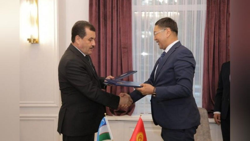 'O`zbekiston Qirg`iziston bilan transchegaraviy favqulodda vaziyatlarni bartaraf etishda hamkorlik qiladi'ning rasmi